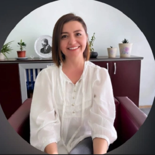 Elif Tekin Özdek, Aile Danışmanı, İzmir