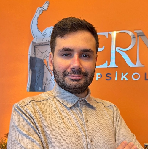 Uzm. Psk. Dan. Okan Tiring Phd(c), Uzman Psikolojik Danışman, İstanbul Kadıköy
