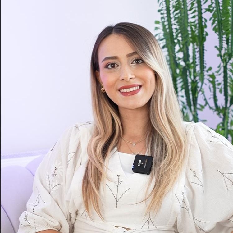 Esra Saraç Öztürk, Aile Danışmanı, İstanbul