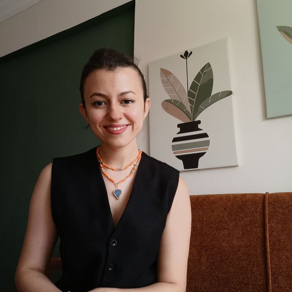Psk. Ayşe İdil Burgaz, Psikolog, Muğla Menteşe