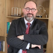 Uzm. Dr. Cüneyt Muammer Özcan, Çocuk ve Ergen Psikiyatristi, Bursa Nilüfer
