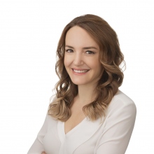 Uzm. Dr. Gökçe Dağlıöz Karabay, Psikiyatrist, İzmir