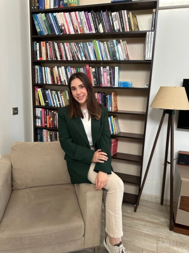 Psk. İrem Çelik, Psikolog, İzmir