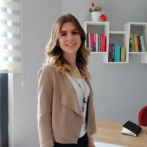 Kl. Psk. Ayşegül Namdar Tekneci, Klinik Psikolog, Sakarya Serdivan