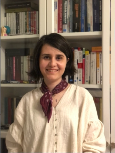 Kl. Psk. Özge Yağmurlu Özkurt, Klinik Psikolog, İzmir Karabağlar