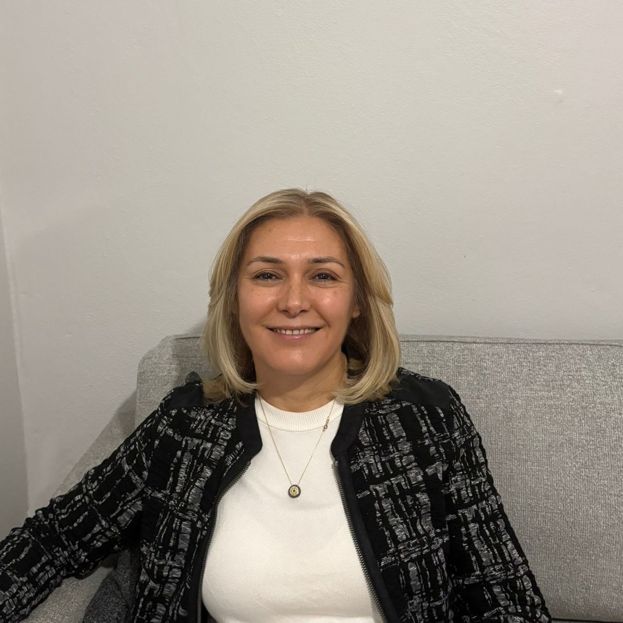 Psk. | Bilim Uzmanı Meliha Diriöz, Psikolog, İzmir