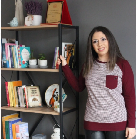 Nazlı Topuz, Psikoterapist, Ankara Çankaya