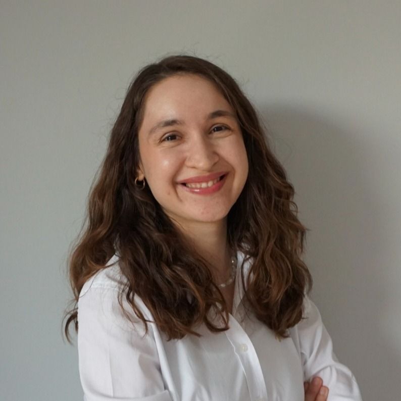Uzm. Dr. Tuğçe Eren Varlı, Çocuk ve Ergen Psikiyatristi, Kocaeli İzmit