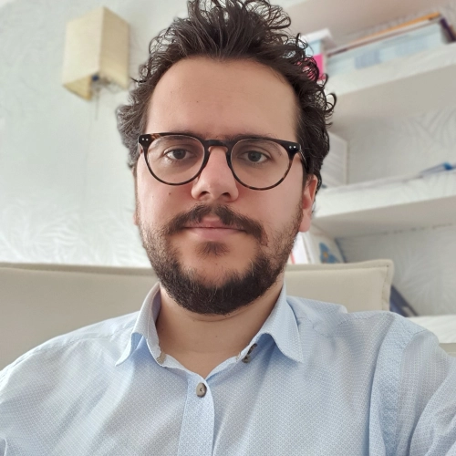 Uzm. Dr. Mehmet Çolak, Çocuk ve Ergen Psikiyatristi, İzmir Konak
