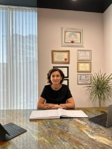 Uzm. Dr. Özlem Helin Çarkcı, Psikiyatrist, İstanbul Ataşehir