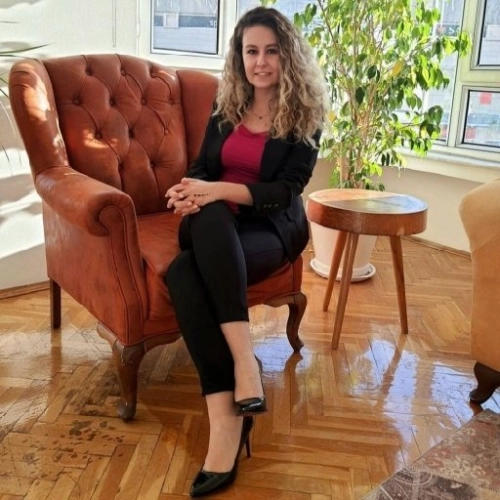 Uzm. Psk. Dan. Zehra Ezer, Uzman Psikolojik Danışman, Antalya Muratpaşa
