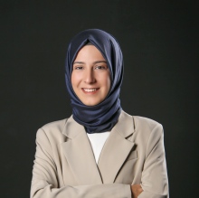 Uzm. Dr. Yasemin Çakan Çelik, Çocuk ve Ergen Psikiyatristi, İstanbul